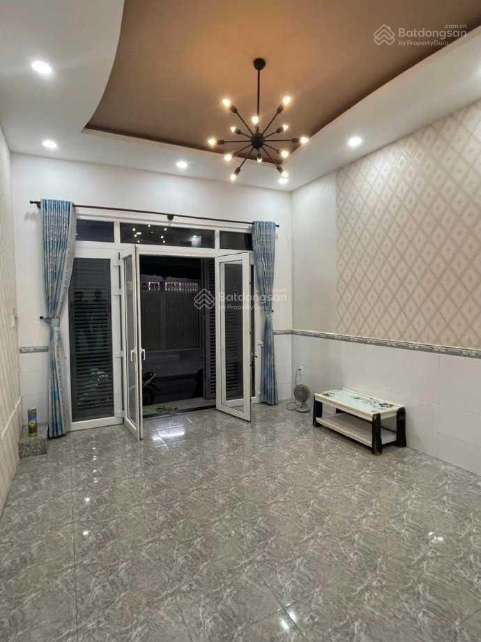 Nhanh tay kẻo không kịp! Nhà hẻm xe hơi Kinh Dương Vương, (4,5x12m), gần công viên Phú Lâm