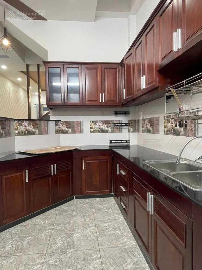 Nhanh tay kẻo không kịp! Nhà hẻm xe hơi Kinh Dương Vương, (4,5x12m), gần công viên Phú Lâm