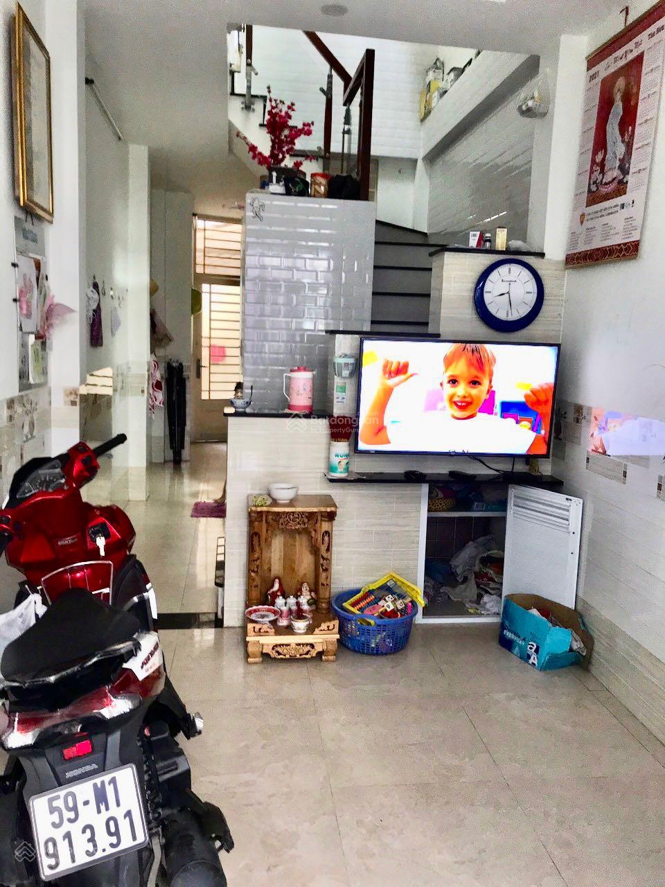 Nhà 2 MT hẻm sau căn MT Hưng Phú P9 – 3 tỷ 6