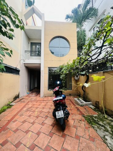 Chính chủ cần bán nhà riêng đường Hậu Giang, Phường 4 – Tân Bình, 5x30m ,nhà đẹp có sân trước