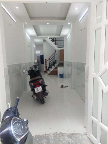 Nhà sổ hồng riêng gần cầu Nguyễn Tri Phương, cầu Chà Và 25m2 1 lầu đúc BTCT nở hậu, sổ hoàn công đủ