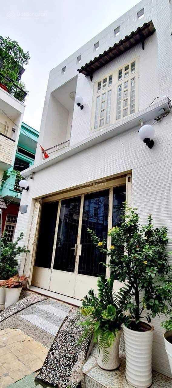 Cần bán nhà Đoàn Văn Bơ, Quận 4, SHR, LH 0976 621 *** xem nhà. Giá bán: 4tỷ350 thương lượng nhẹ