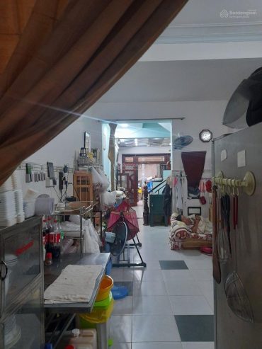 Bán CHDV cửa Bắc chợ Bến Thành, Quận 1, 3,9m 19m, 23 tỷ