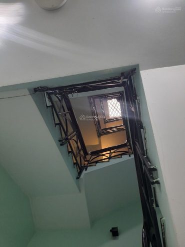 Bán CHDV cửa Bắc chợ Bến Thành, Quận 1, 3,9m 19m, 23 tỷ