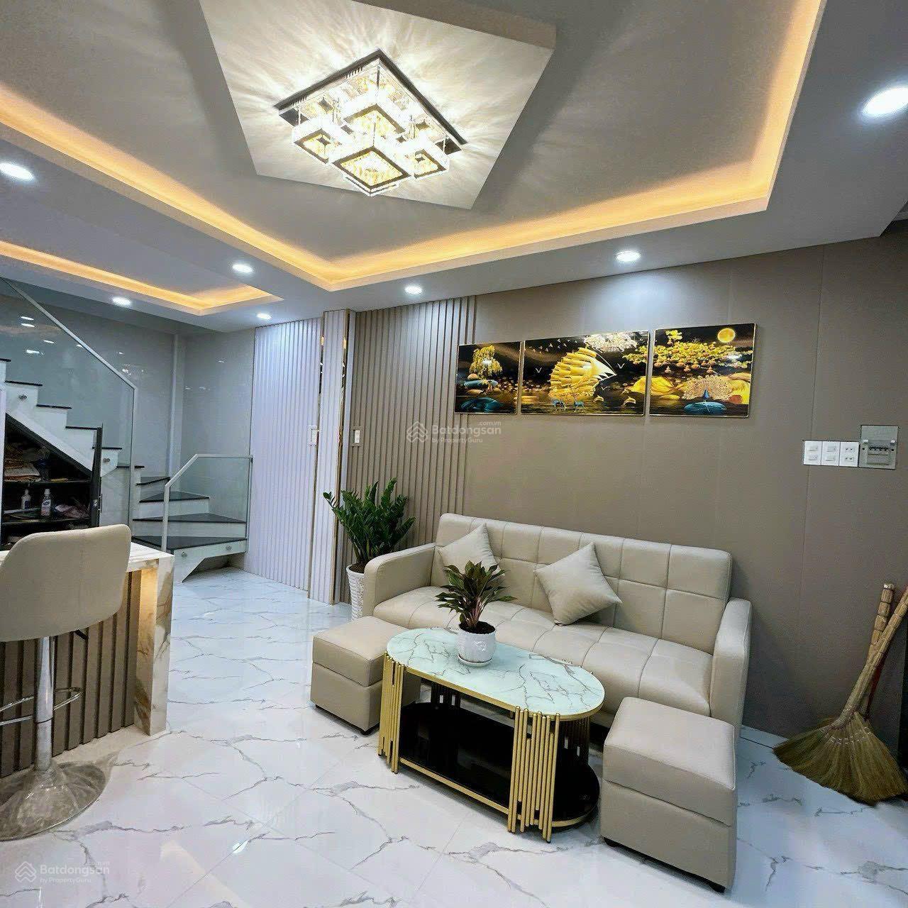Nhà hẻm Lê Quang Sung P9Q6 2 tỷ 990 cần bán sớm