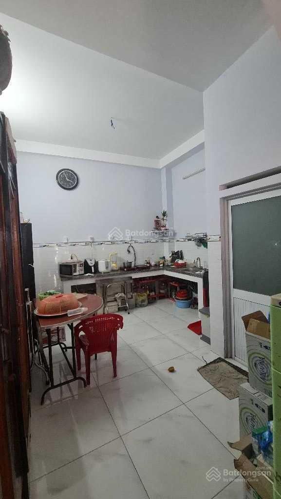 Bán nhà riêng 44m2, gần vòng xoay Phú Lâm, quận 6, chỉ 5 tỷ 5