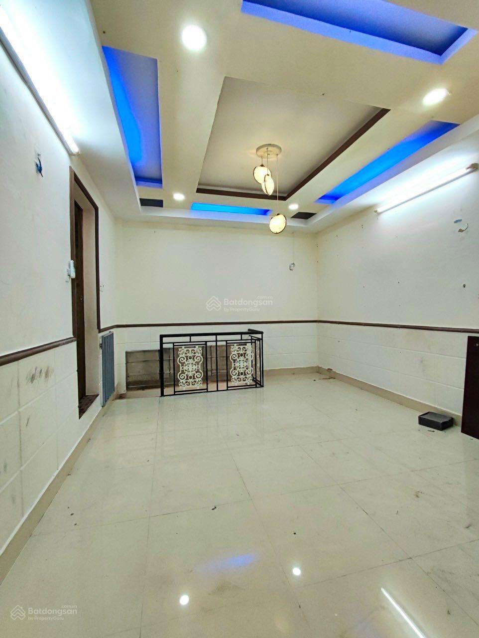 Cần ra gấp căn Q1 đường Trần Quang Khải. DTCN: 18m2
