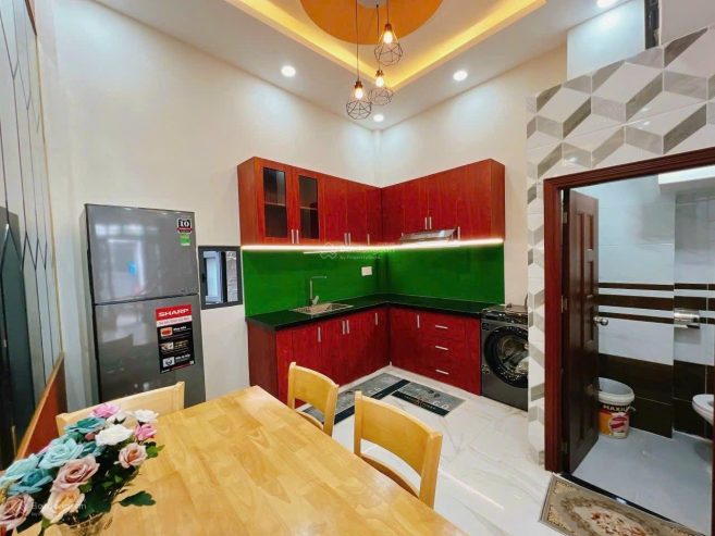 Bán nhà HXH 40m2 Trần Quang Khải, Tân Định, Q1. Nhà 3 lầu, gần sát mặt tiền đường – giá 2 tỷ 550