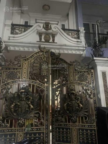 Bán nhà trung tâm Quận 1 TPHCM cách chợ Bến Thành 400m hẻm trước nhà 6m 80m2 5 tầng – có thang máy