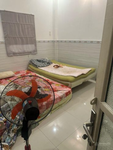 Bán nhà 4 tầng đúc đẹp hẻm ô tô tránh chỉ nhỉnh 6 tỷ