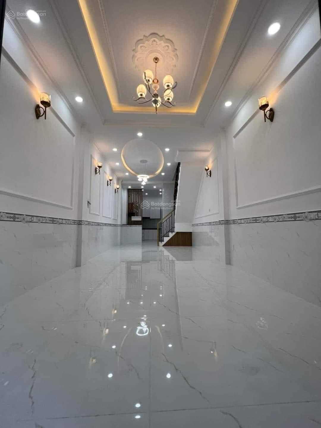 Nhà cực đẹp! 4 tầng, 49m2, mặt tiền hẻm thông ba gác, Hưng Phú, P. 10, Quận 8, giá 5,570 tỷ (TL)