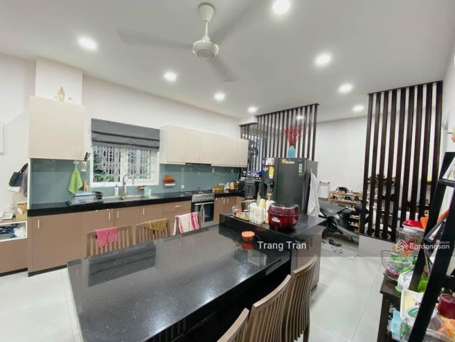 Nhà đang cho thuê, cần bán 4Tỷ850/75m2 (4,6mx16,5m), Trương Định- Bến Thành – Q1. Gần chợ Bến Thành
