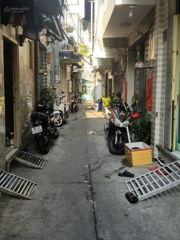 Giảm 100tr. Cần bán gấp nhà chính chủ P1, Q8, cách cầu Nguyễn Văn Cừ 200m