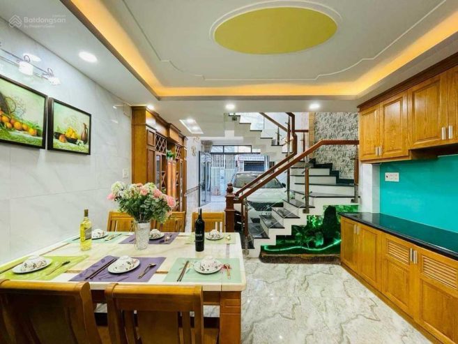Bán nhà hẻm xe hơi 345 Trần Hưng Đạo phường Cầu Kho quận 1, DT: 4x20m, 2 lầu ST, giá 13.6 tỷ