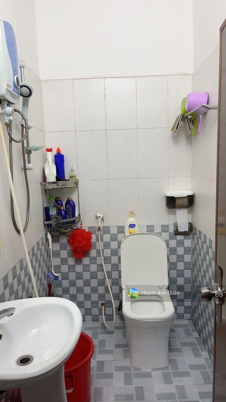 Bán nhà hẻm 4m gần mặt tiền, Phường 4 Quận 4, 3mx10m, 3 tầng 2p 3w BC, chỉ 4.6tỷ