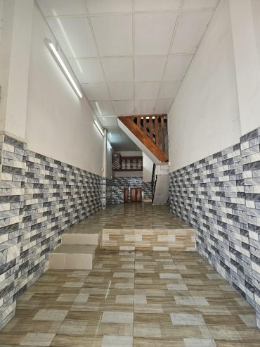 Bán căn nhà Trần Văn Kiểu, P7, Q6, hẻm thông 3m cách mặt tiền Võ Văn Kiệt 1 căn