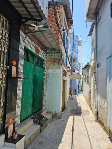Bán căn nhà Trần Văn Kiểu, P7, Q6, hẻm thông 3m cách mặt tiền Võ Văn Kiệt 1 căn