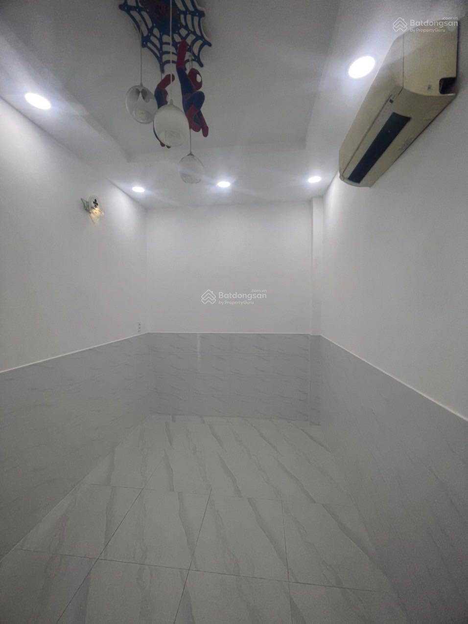 Bán nhà riêng, sổ đầy đủ, 62m2 đường Phạm Thế Hiển Q8