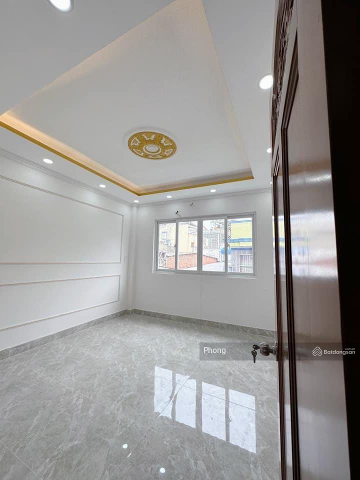 Định cư nước ngoài bán nhanh căn nhà HXH đường Hậu Giang, P12, Q6 giá 6.5 tỷ/62.8m2, sổ hoàn công