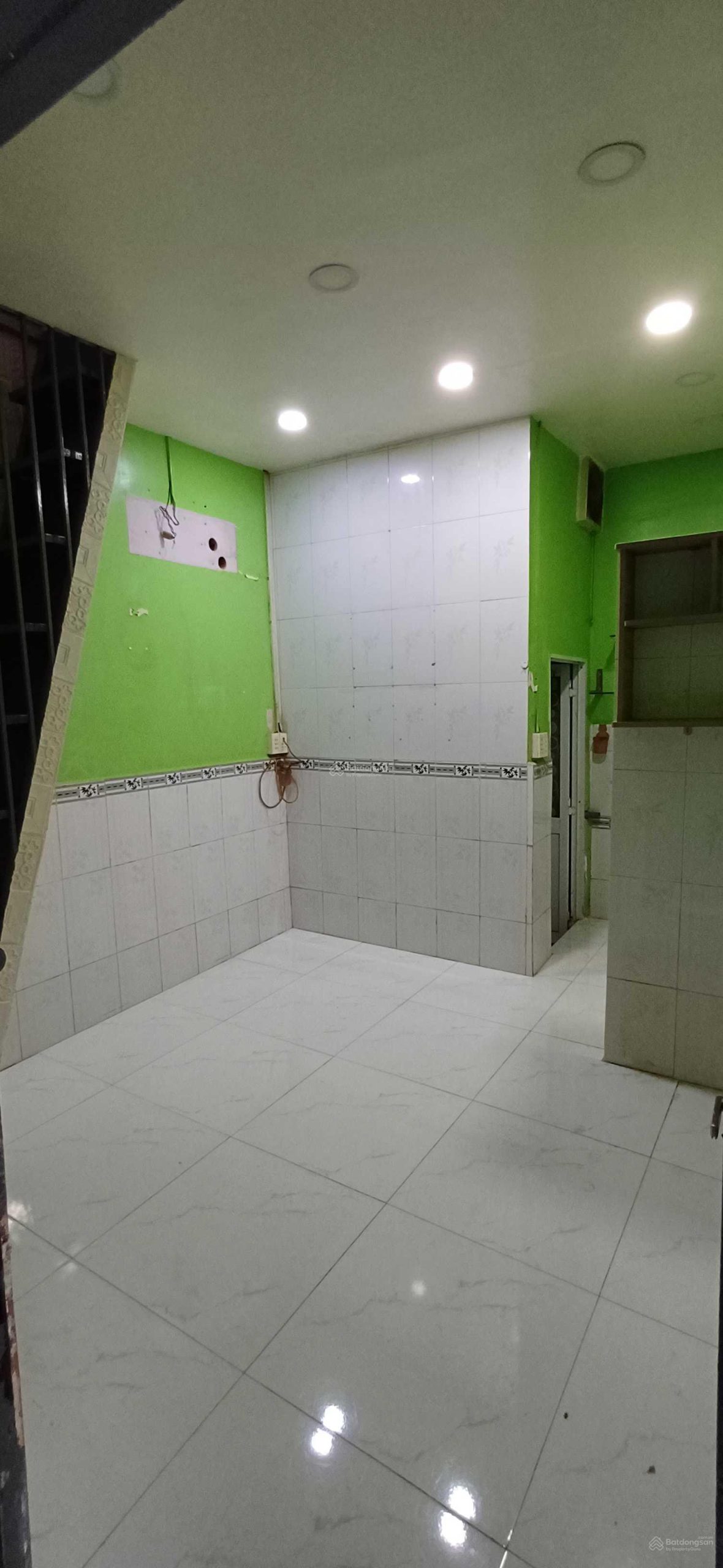 Bán nhà riêng kê khai 99, ngang 4m dài 6m, gác suốt, 2 phòng ngủ, 1 toilet