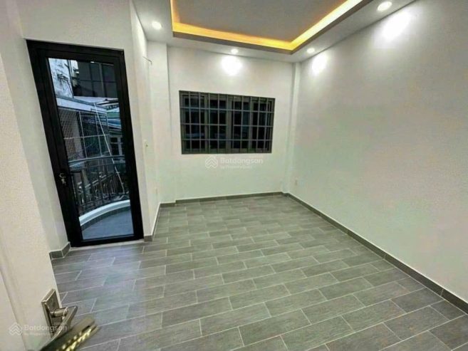 Bán nhà riêng 24,6m2 Đường Hưng Phú Quận 8 giá chỉ 3 tỷ 950 (TL).