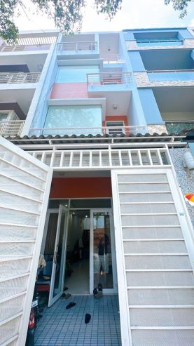Bán mặt tiền đường số , 4 tầng , dt 4×18 , xe hơi đỗ cửa , Quận 7.