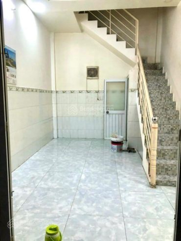 Bán nhà Đường Nguyễn Chí Thanh p3 q10 4 tầng ngang 4m chỉ nhỉnh 3 tỷ xx .