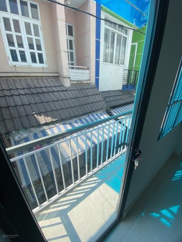 NHÀ ĐẸP MỚI XÂY , BA ĐÌNH QUẬN 8 NHỈNH 2 TỶ