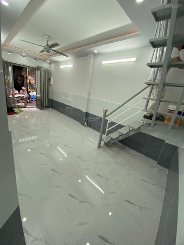 NHÀ ĐẸP MỚI XÂY , BA ĐÌNH QUẬN 8 NHỈNH 2 TỶ