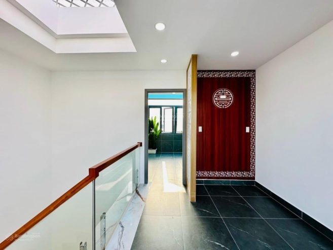 Bán nhà SHR 64m2 giá 2tỷ950 đường Trần Bình Trọng P1 Q10.