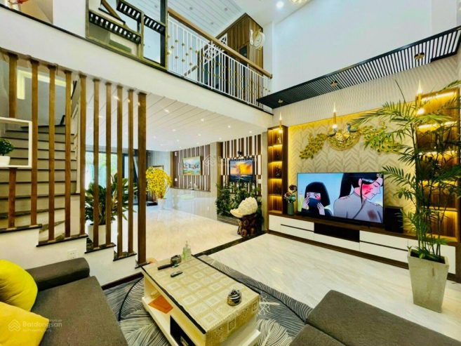 Kẹt nợ cần bán nhà gấp đường Bà Hạt, Quận 10 DT 60m2 sổ hồng riêng