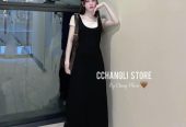 Váy xinh , sẵn e trả . Đơn giản mà cuốn hút !Chuẩn thời tiết Xuân hè luôn ạ !