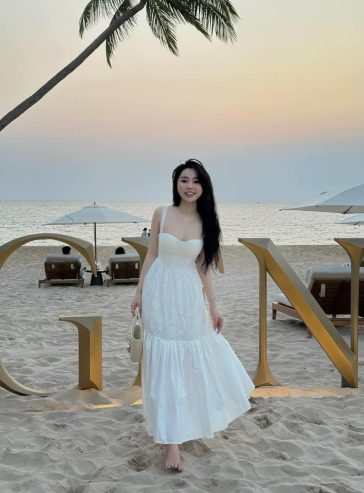 Siêu phẩm e về , hàng hịn cho mùa hè rực rỡ! Mạnh dạn nhập sl về phục vụ chị em , nghe nói bên trung