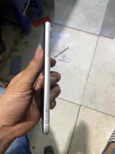 xr 64gb chỉ thay pin còn lại full hết. pin rất trâu xài cả ngày. cần giao lưu máy khác. mình có thể