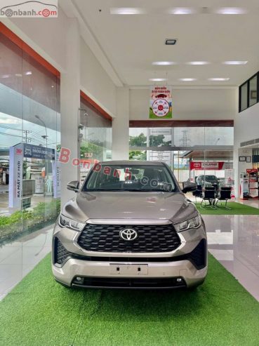 Xe Toyota Innova Cross 2.0 CVT 2024 – 805 Triệu