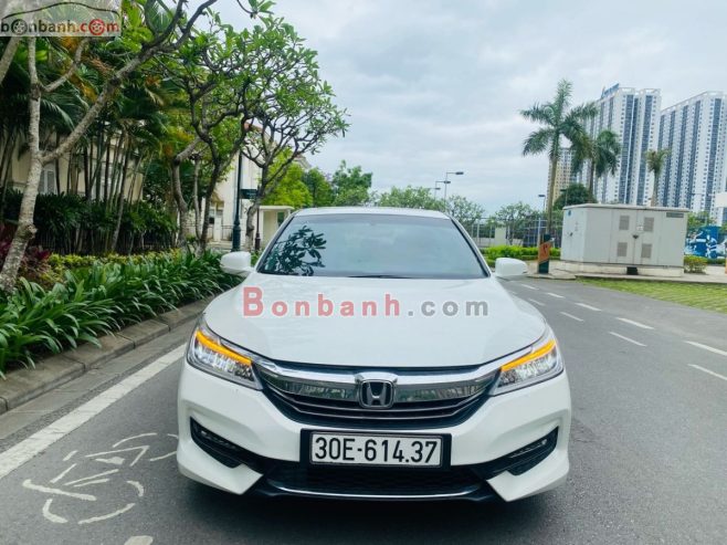 Xe Honda Accord 2.4 AT 2016 – 635 Triệu