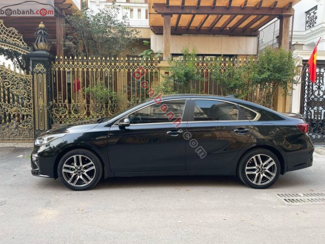 Xe Kia Cerato 2.0 AT Premium 2021 – 550 Triệu
