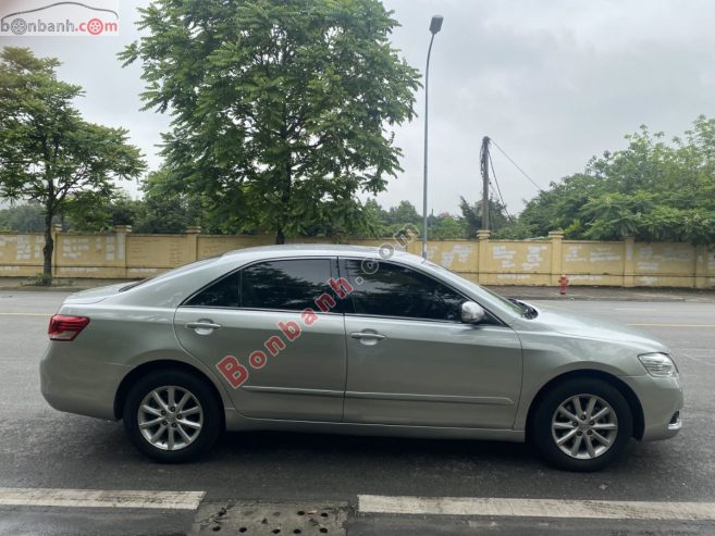 Xe Toyota Camry 2.4G 2010 – 375 Triệu